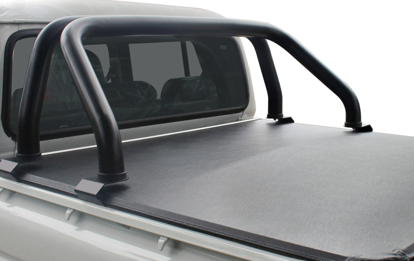 Mahindra Sports Bar - tonneau cover compatiable